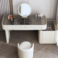 Dressing table upholstered in leather